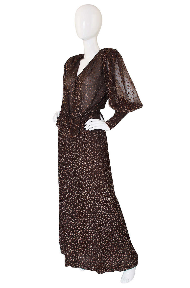 c.1975 Vicky Tiel Velvet Detailed Silk Chiffon Set In Excellent Condition In Rockwood, ON