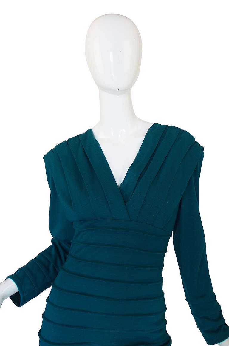 1980s Teal Zandra Rhodes Ribbed Fitted Dress In Excellent Condition In Rockwood, ON
