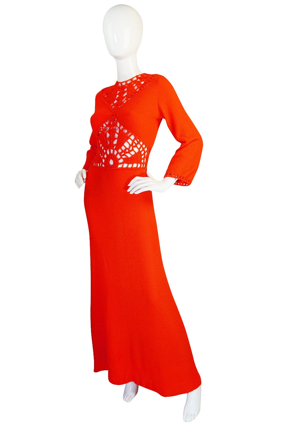 1970s Open Weave Cut Out Crochet Red Knit Dress In Excellent Condition For Sale In Rockwood, ON
