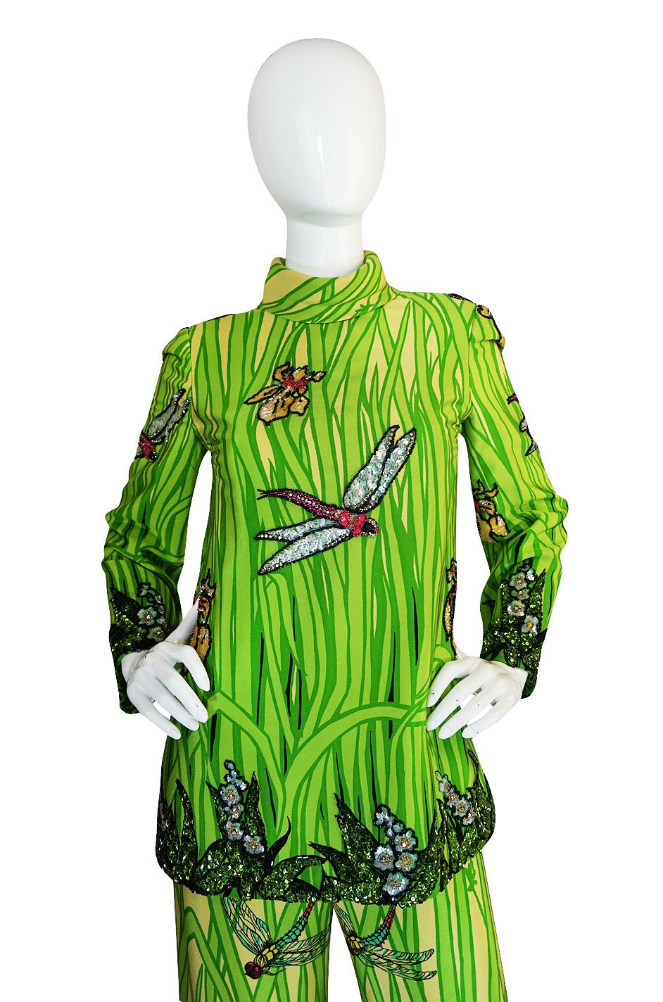 1960s Micheal Novarese Sequin Dragonfly & Flowers Silk Pant Suit In Excellent Condition In Rockwood, ON