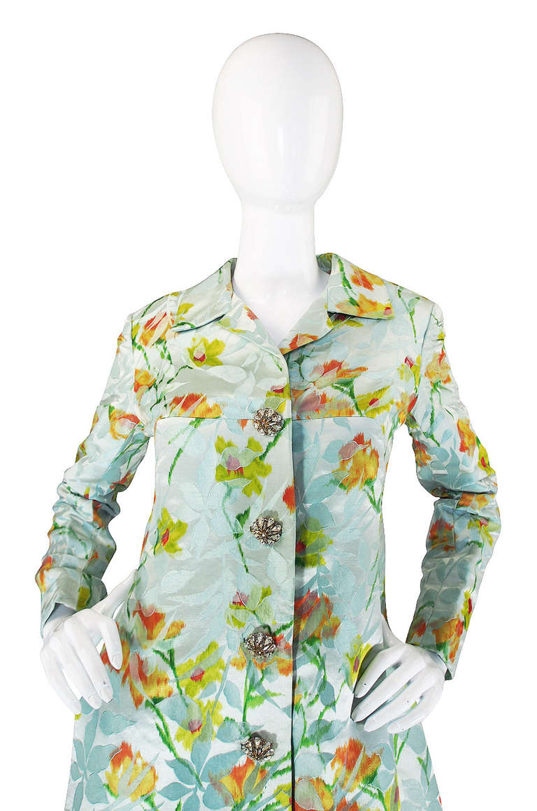 1960s Wonderful Kiki Hart Silk Brocade Coat In Excellent Condition In Rockwood, ON