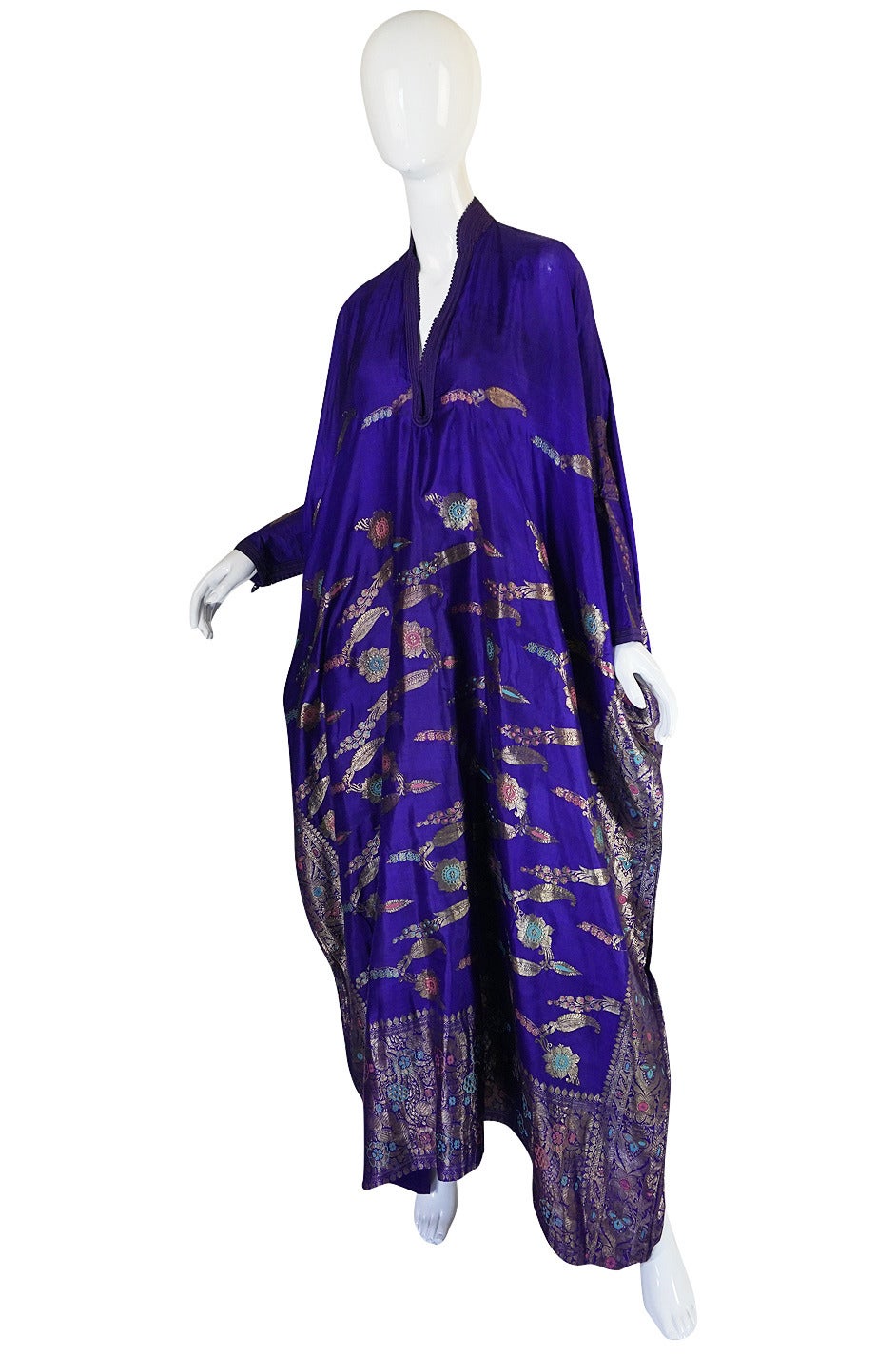 1960s Sleeved Purple Silk & Gold Thread Caftan 1