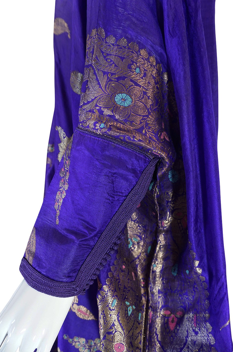 1960s Sleeved Purple Silk & Gold Thread Caftan 4