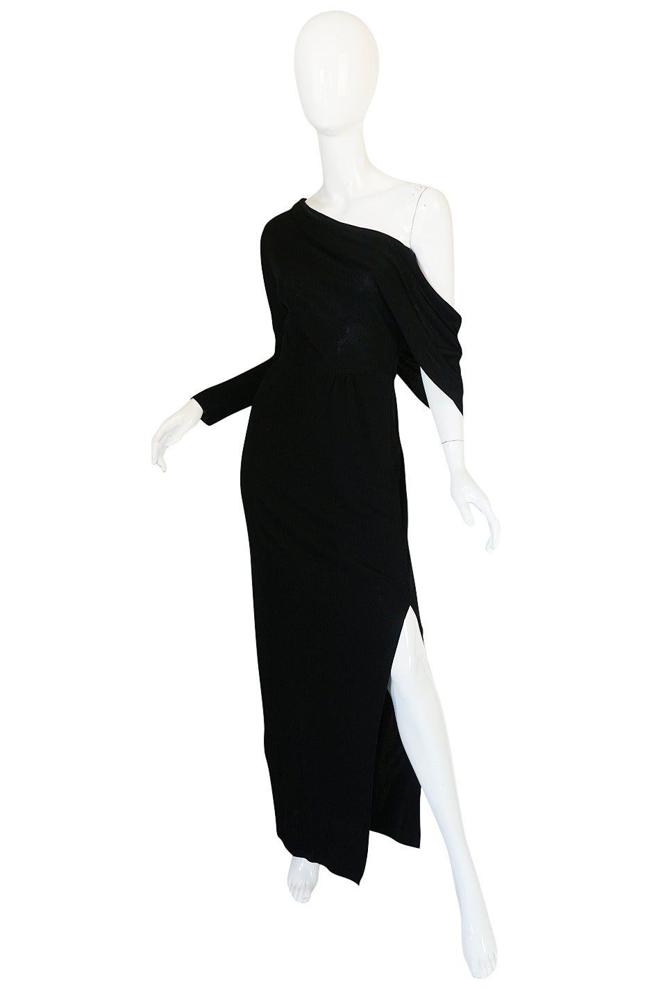 1970s One Shoulder Black Jersey John Anthony Dress In Excellent Condition In Rockwood, ON