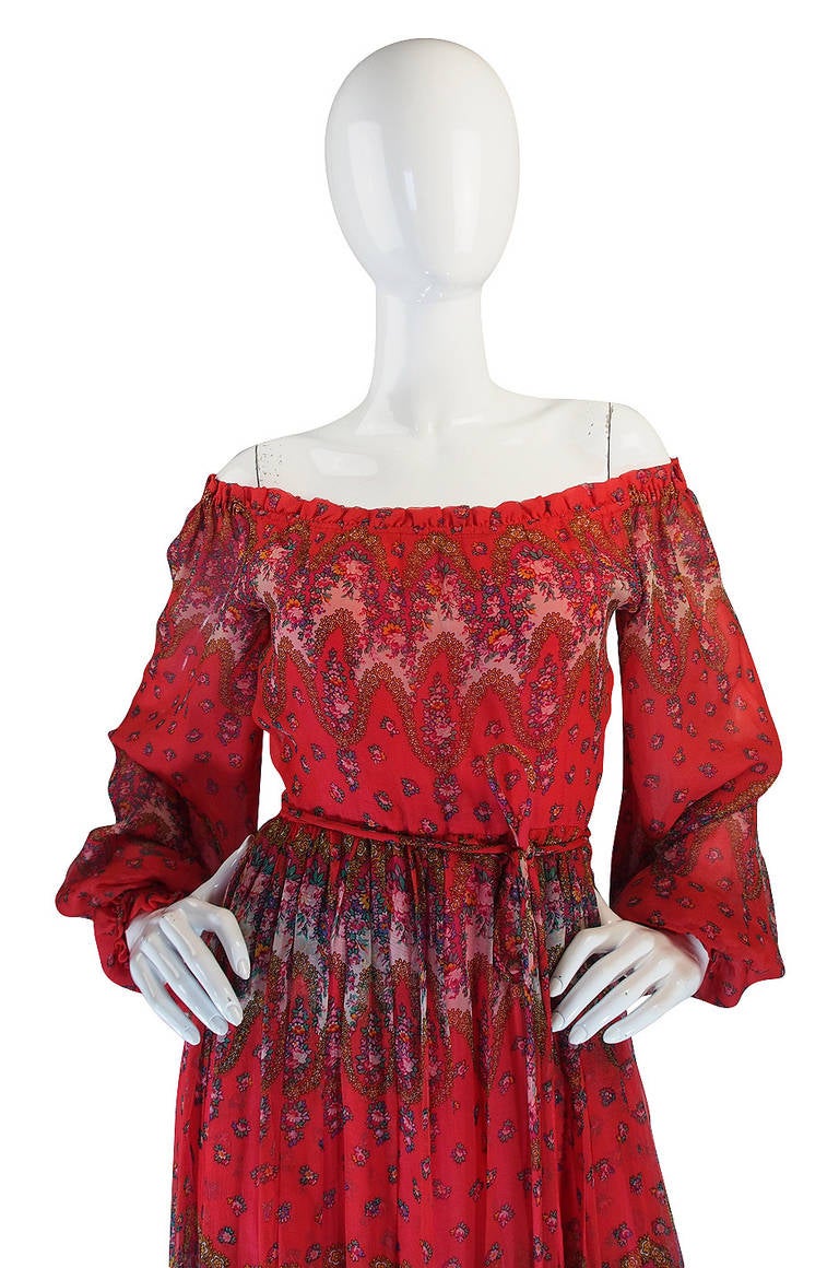 Women's 1970s Off Shoulder Silk Print Mollie Parnis Dress