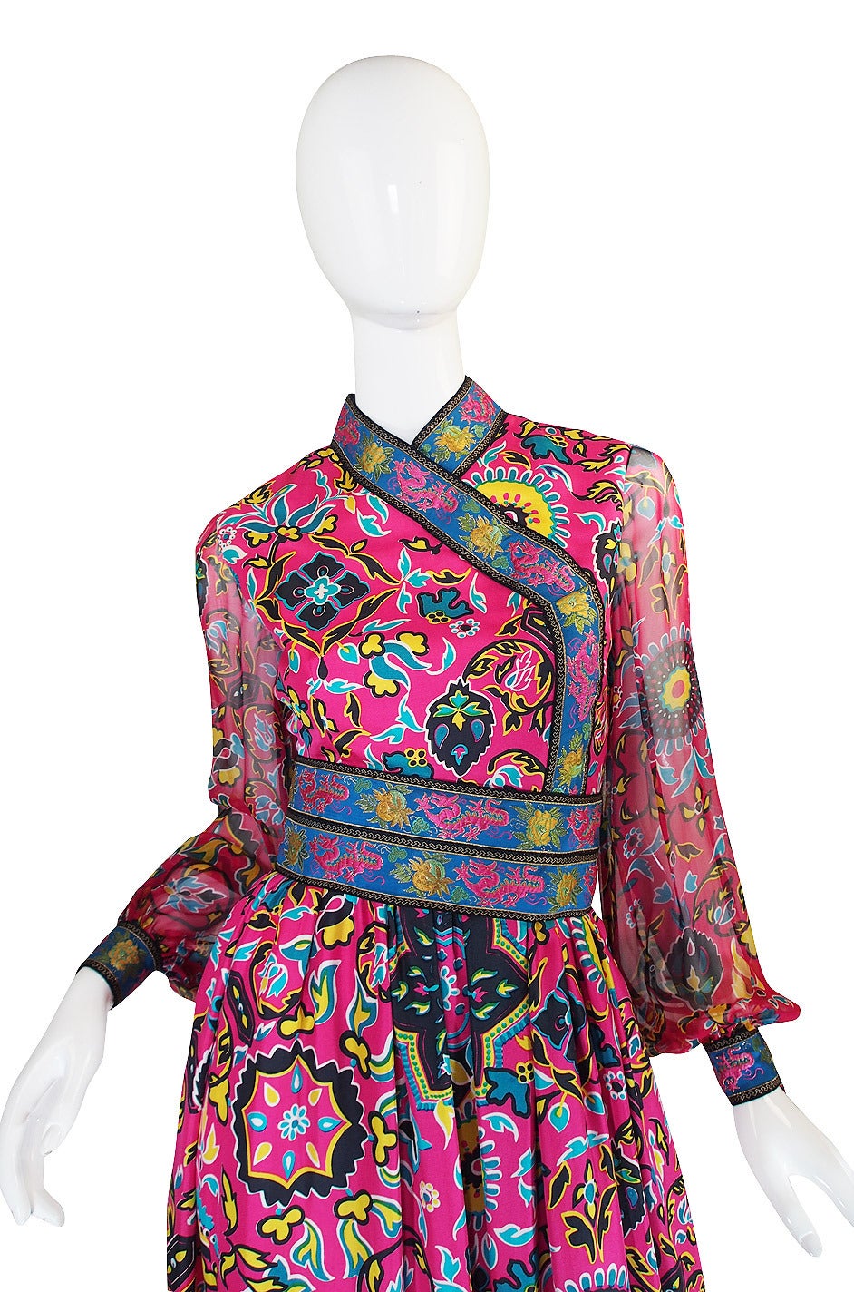 1960s Pink Oscar de la Renta Museum Piece Gown In Excellent Condition In Rockwood, ON