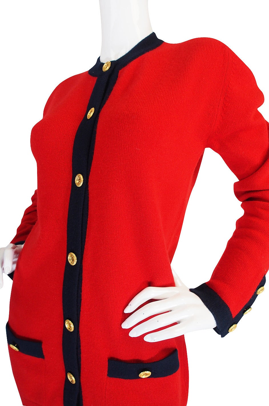 1993A Classic Red Chanel Cashemere Cardigan For Sale 2