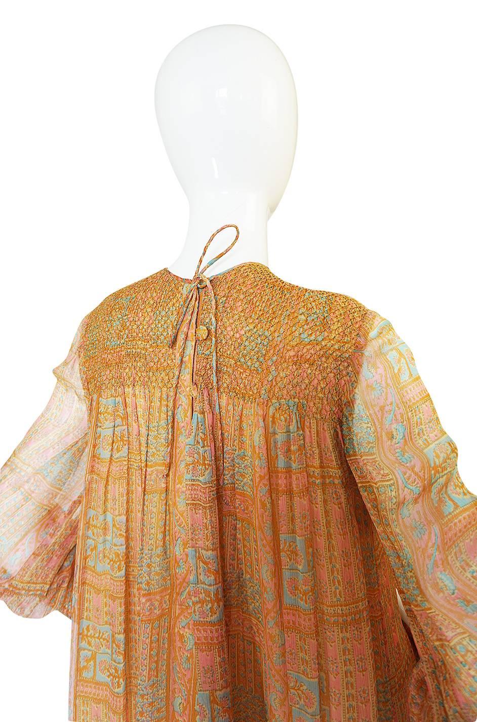 1970s Treacy Lowe Peach Print Silk Chiffon Caftan Dress In Excellent Condition In Rockwood, ON