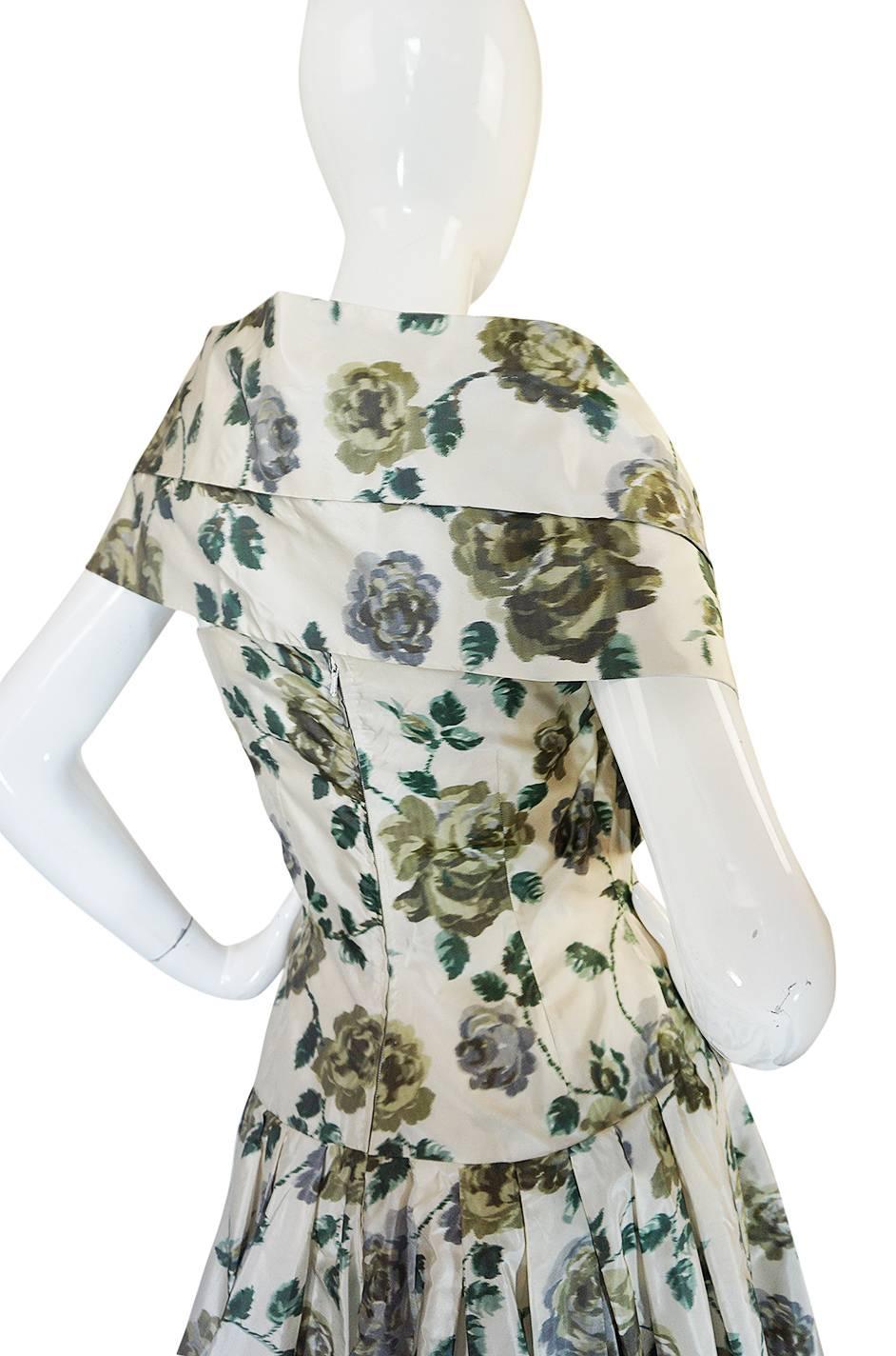 Stunning 1950s Demi-Couture Washed Print Silk Taffeta Dress In Excellent Condition In Rockwood, ON