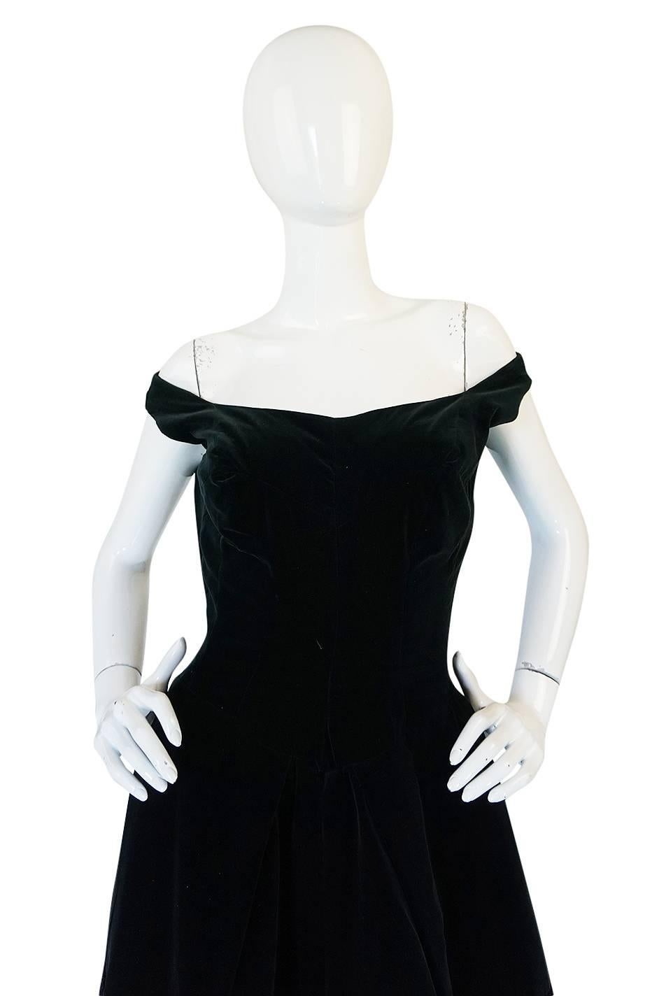 Black 1950s Demi-Couture Level Nazareth Velvet Applique Dress