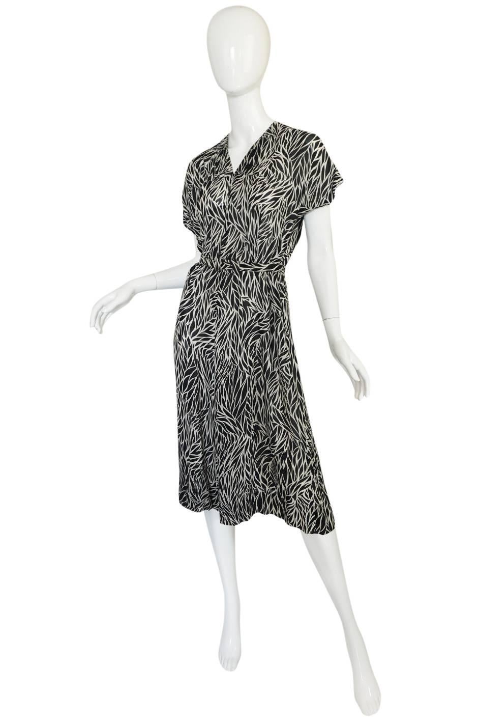 1940s Black & White Graphic Print Silk Chiffon Dress In Excellent Condition In Rockwood, ON