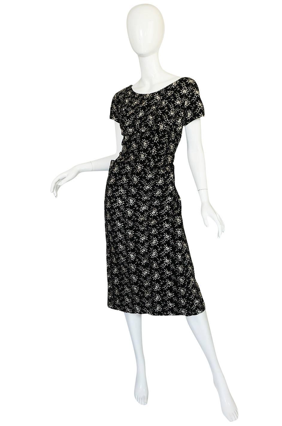 Late 1940s Hand Embroidered Black Velvet Fitted Dress In Excellent Condition In Rockwood, ON