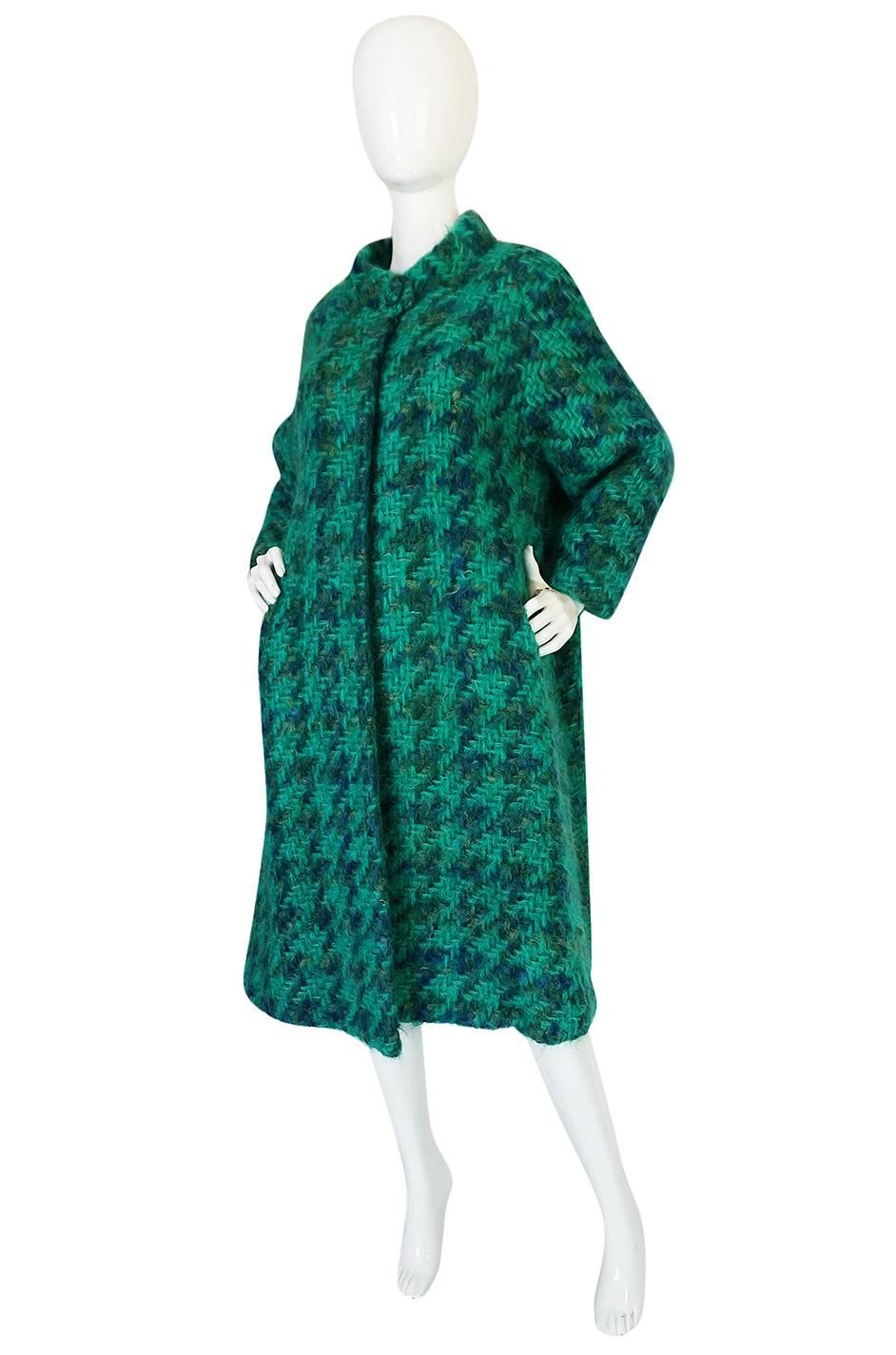 Fabulous 1960s Sybil Connolly Green Mohair Swing Coat In Excellent Condition In Rockwood, ON