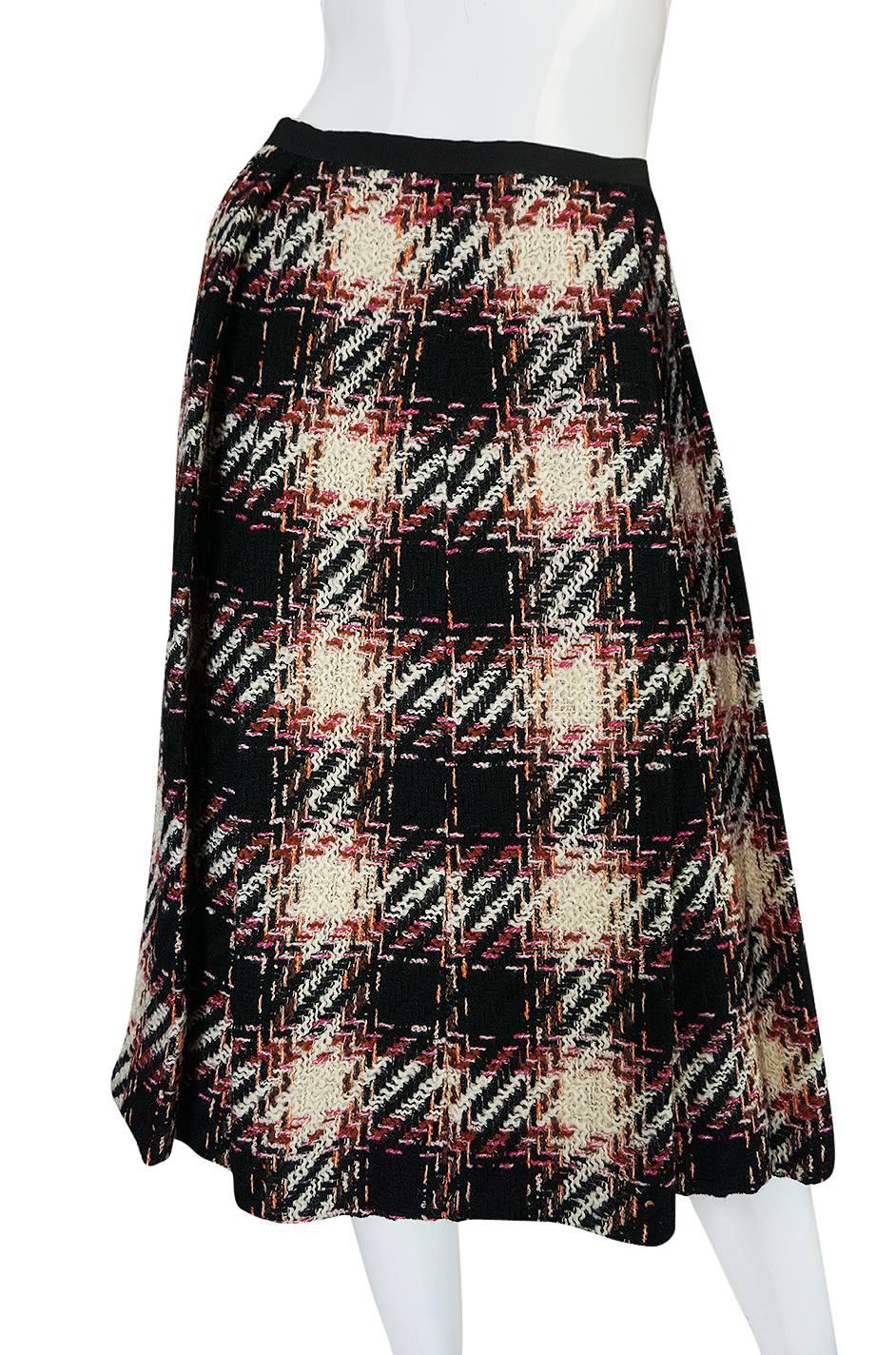 1960s Unlabelled Chanel Haute Couture Boucle Suit 3