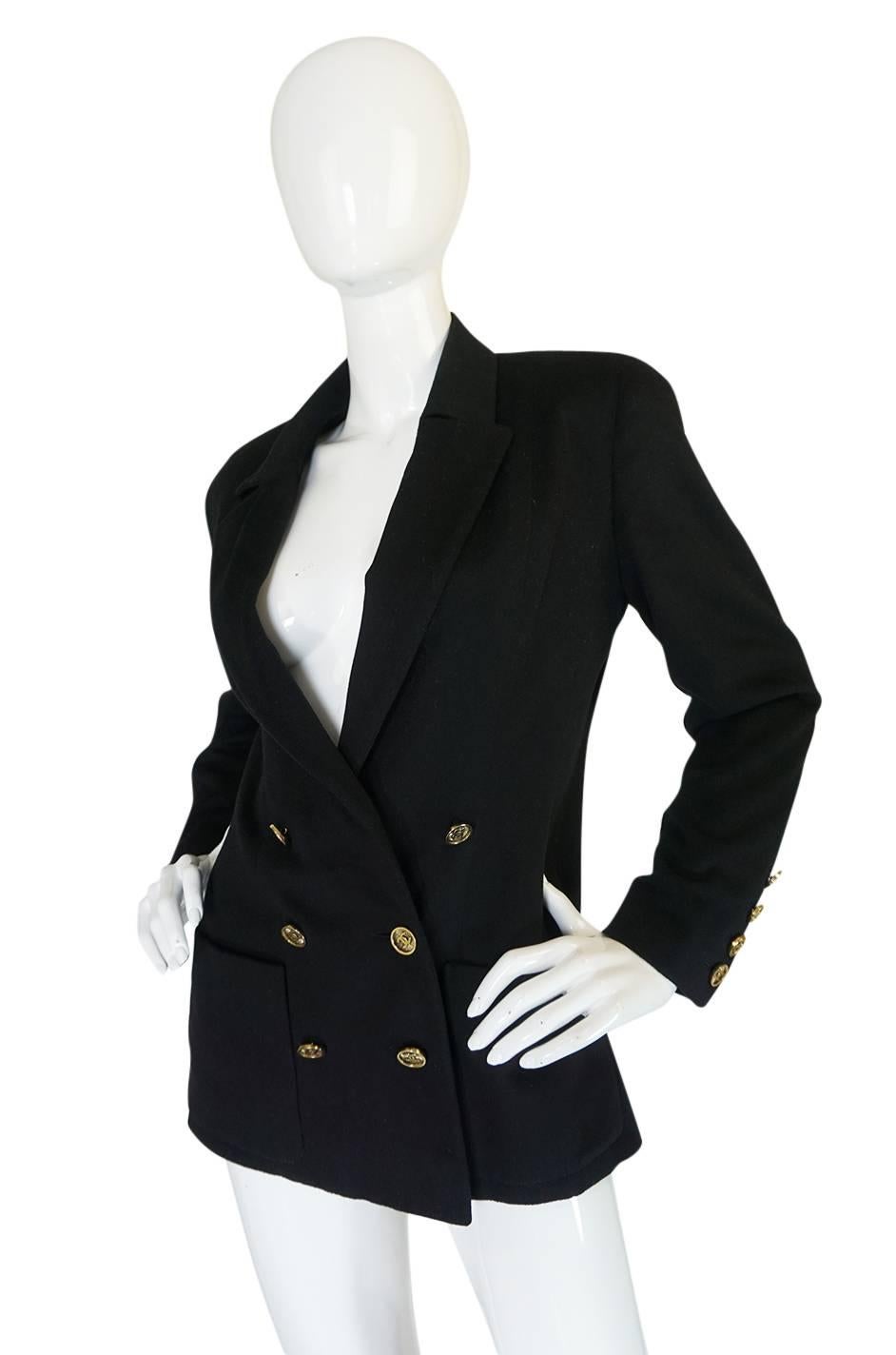 1980s Chanel Cashmere w 14 Chanel Gold Buttons Jacket In Excellent Condition In Rockwood, ON