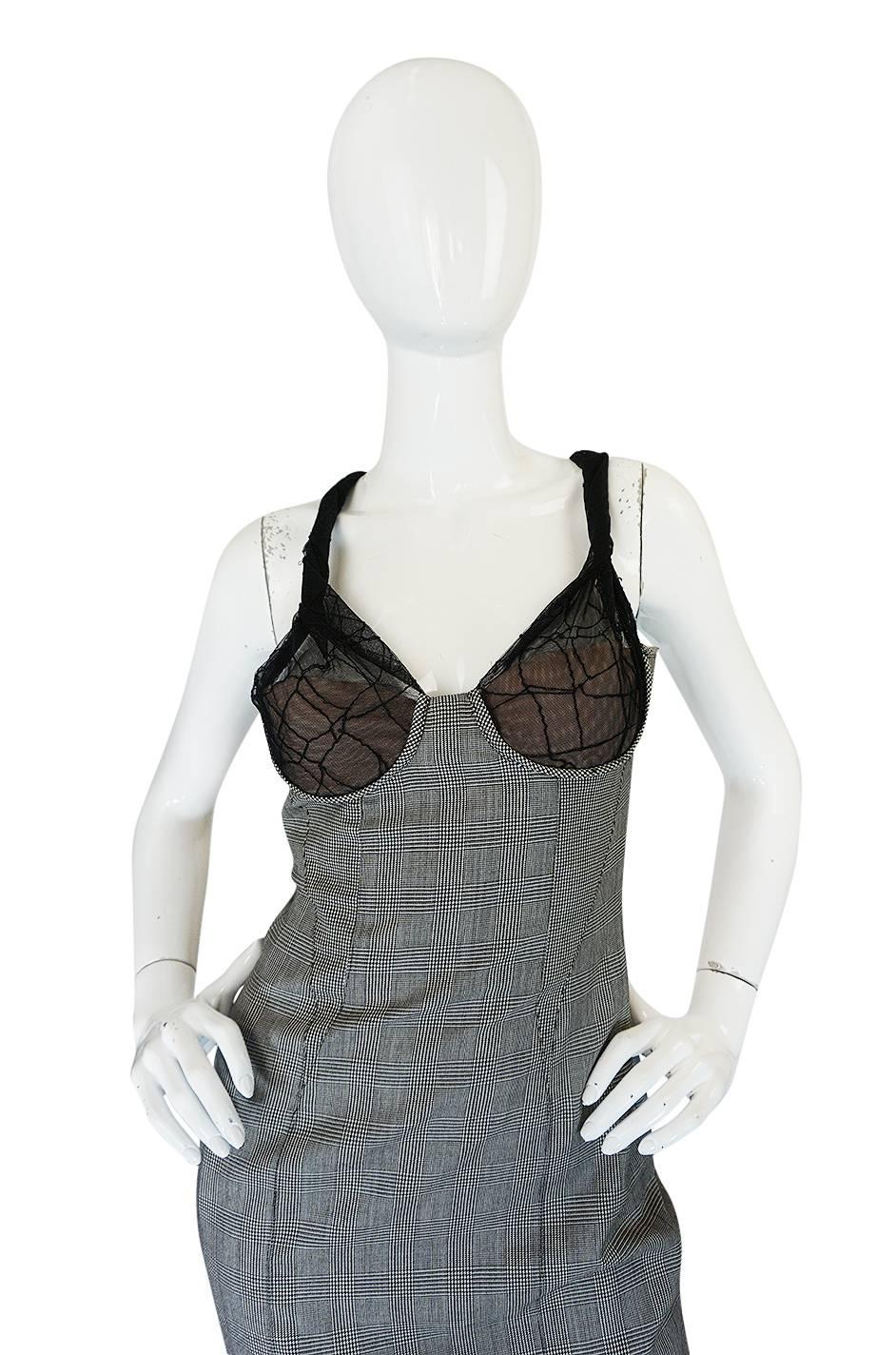 S/S 1998 Gianni Versace Couture Houndstooth Dress w Lace Cups In Excellent Condition In Rockwood, ON