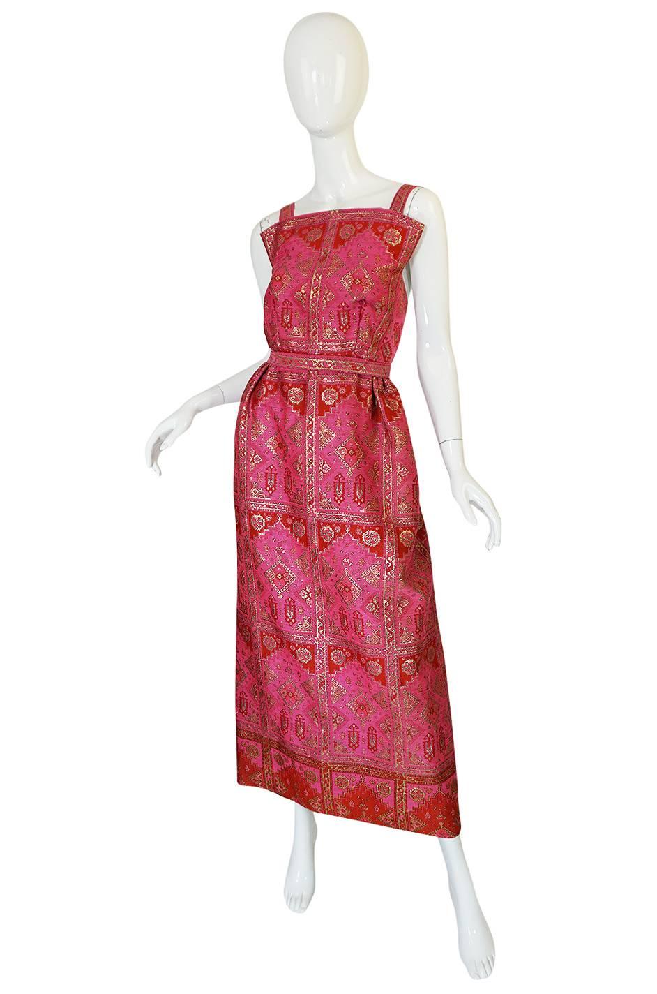 Unusual 1960s Backless Pink & Gold Metallic Brocade Dress In Excellent Condition In Rockwood, ON
