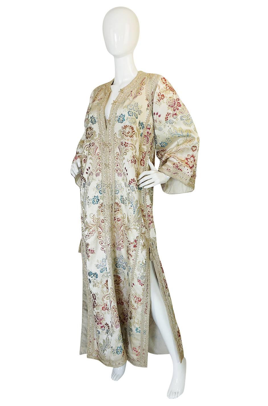 1960s Gold & Cream Brocade Morrocan Wedding Caftan In Excellent Condition In Rockwood, ON