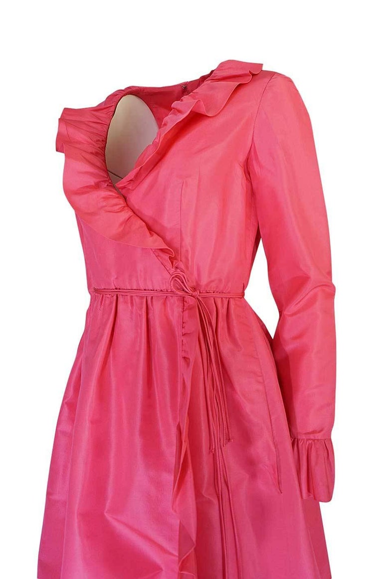 1970s Mollie Parnis Balloon Sleeve Confetti Print Silk Twill & Silk Chiffon Dress w Ruffled Collar
