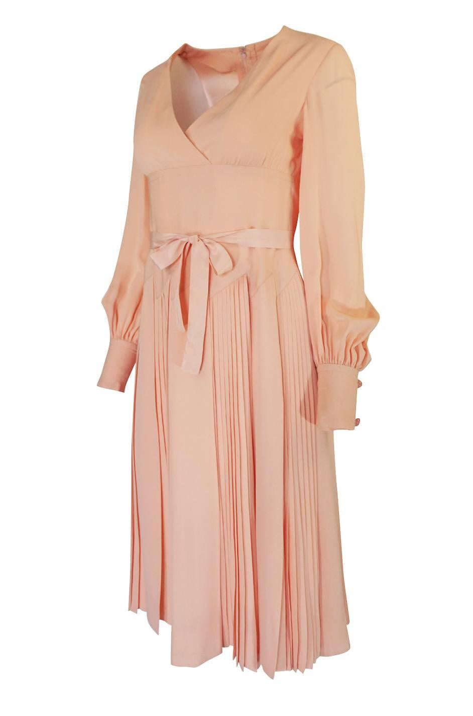 Christian Dior Haute Couture Intricately Pleated Silk Dress, A / W 1973  In Excellent Condition In Rockwood, ON