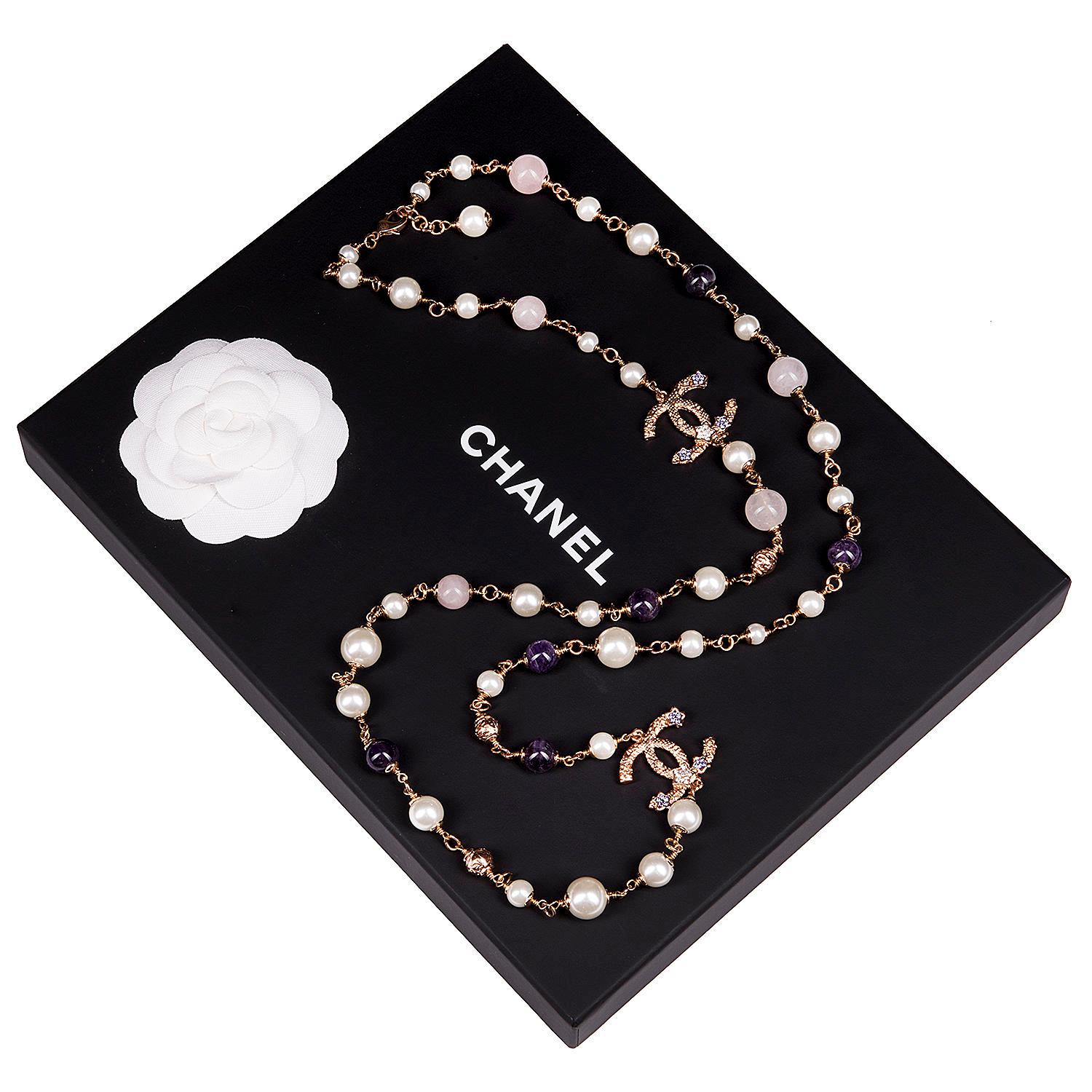 An Exquisite Chanel Double 'C' Logo Necklace   In Excellent Condition In London, GB