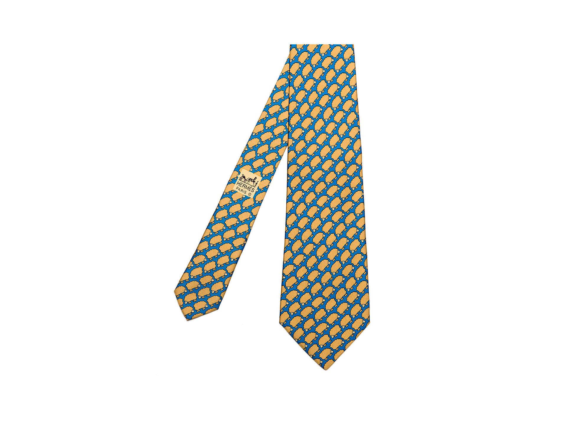 Tres Chic Hermes Vintage Silk Tie. 'Sheep' is a classic Hermes design and in unused, pristine condition.