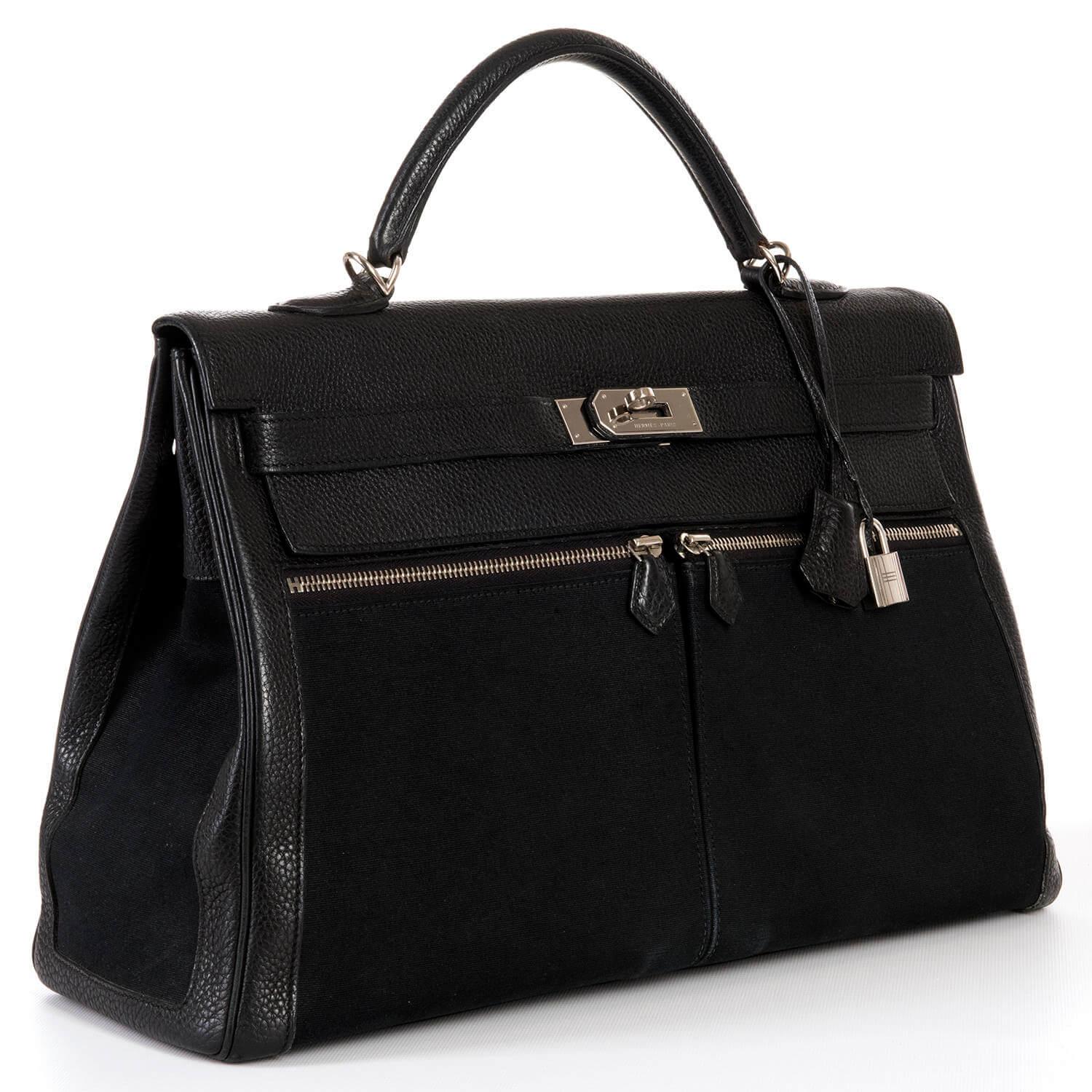 Rare Hermes 40cm Black on Black kelly 'Lakis' Bag with Palladium Hardware In Excellent Condition In London, GB