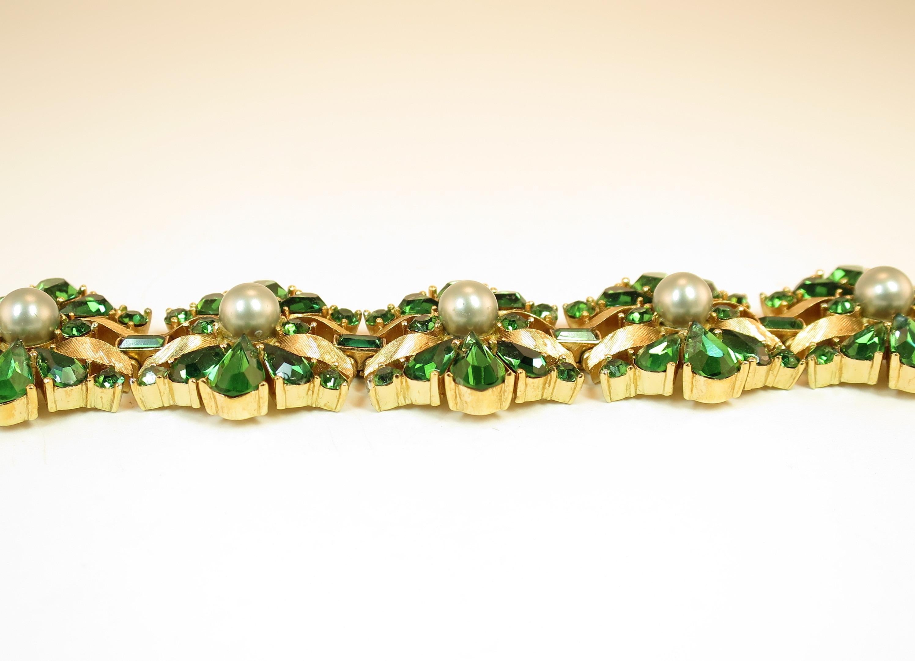Women's Crown Trifari Alfred Philippe Gilded Rhodium Bracelet Emerald Crystals 1950s  For Sale