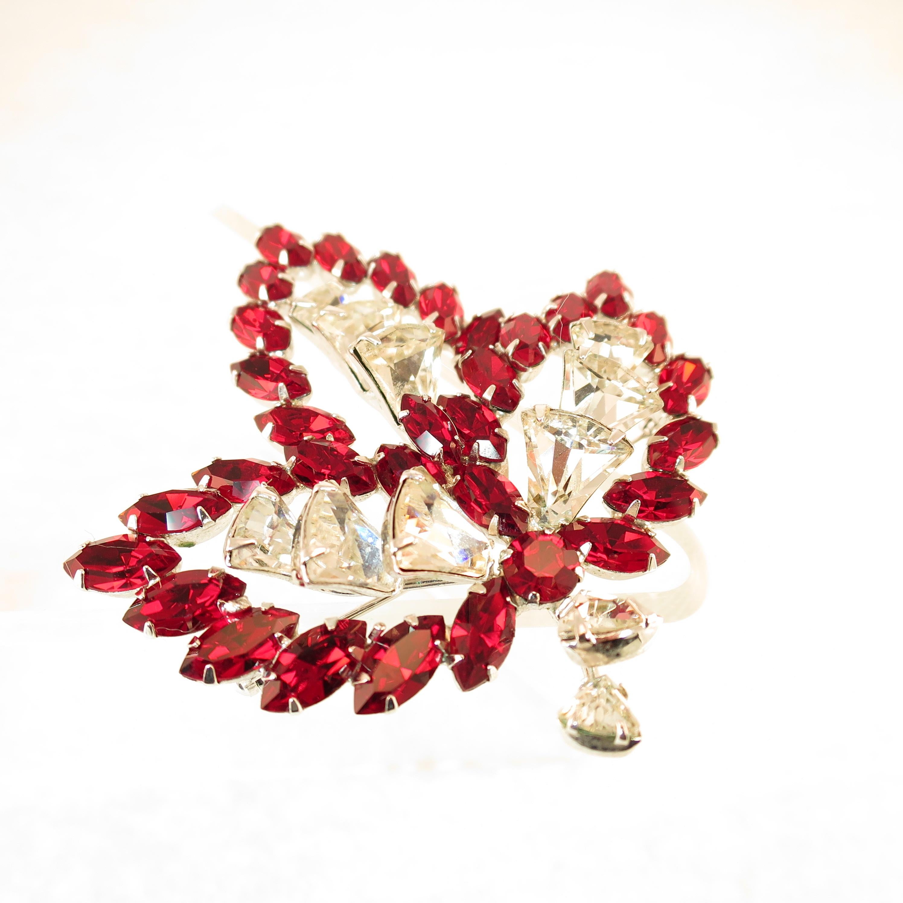 Vendome Ruby Crystal Leaf Brooch 1950s In Excellent Condition For Sale In Burbank, CA