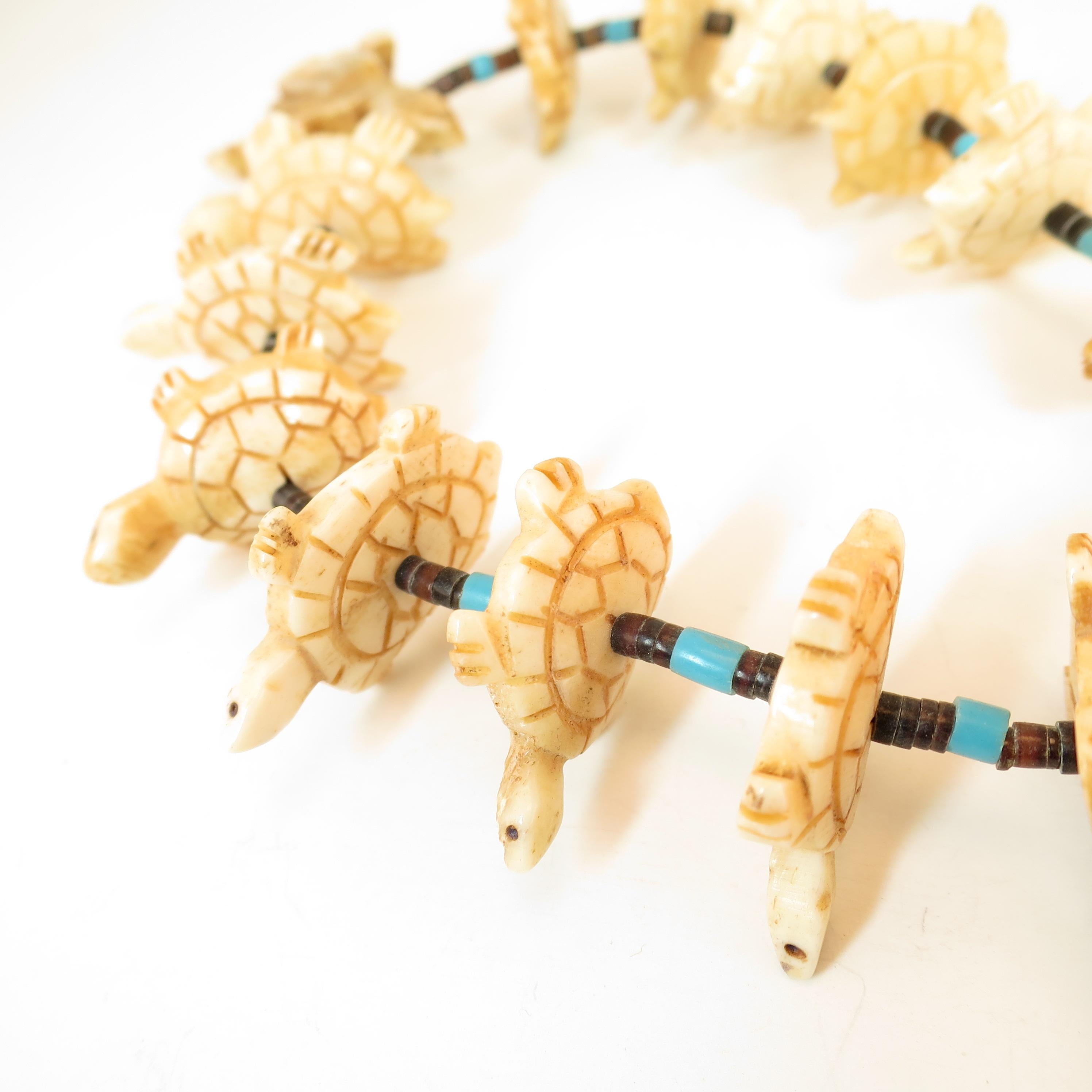 Native American Zuni Hand-Carved Bone Turtle Fetish Necklace 1970s For Sale 7