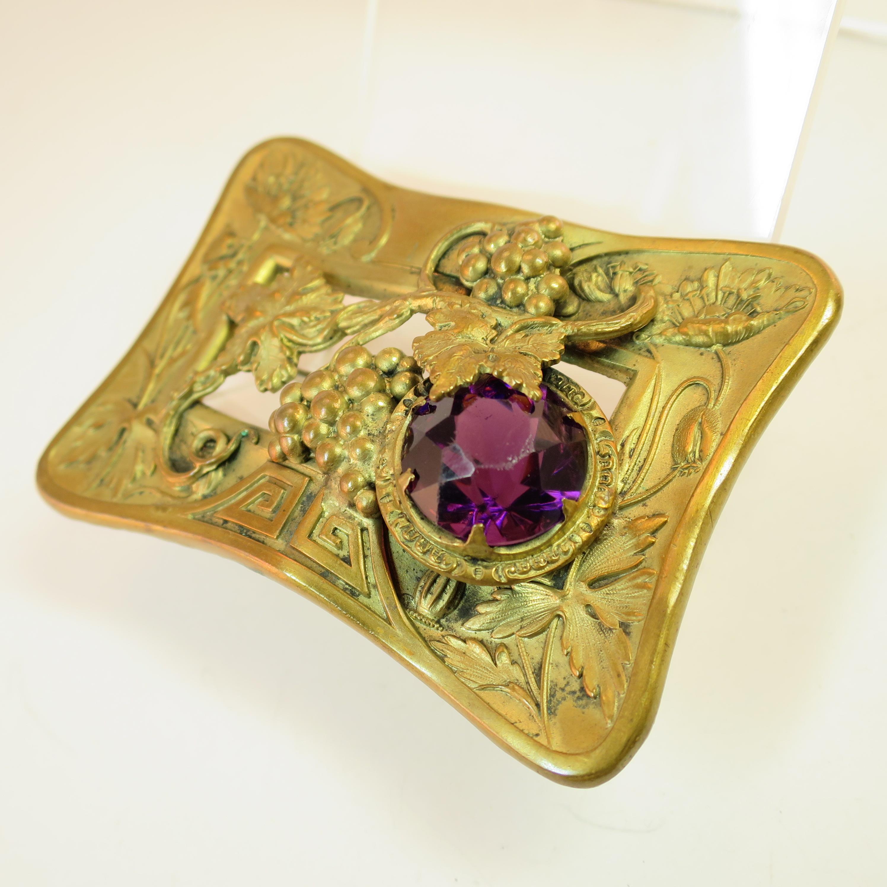 Victorian Amethyst Crystal Grape Motif Sash Brooch 1880s In Good Condition For Sale In Burbank, CA