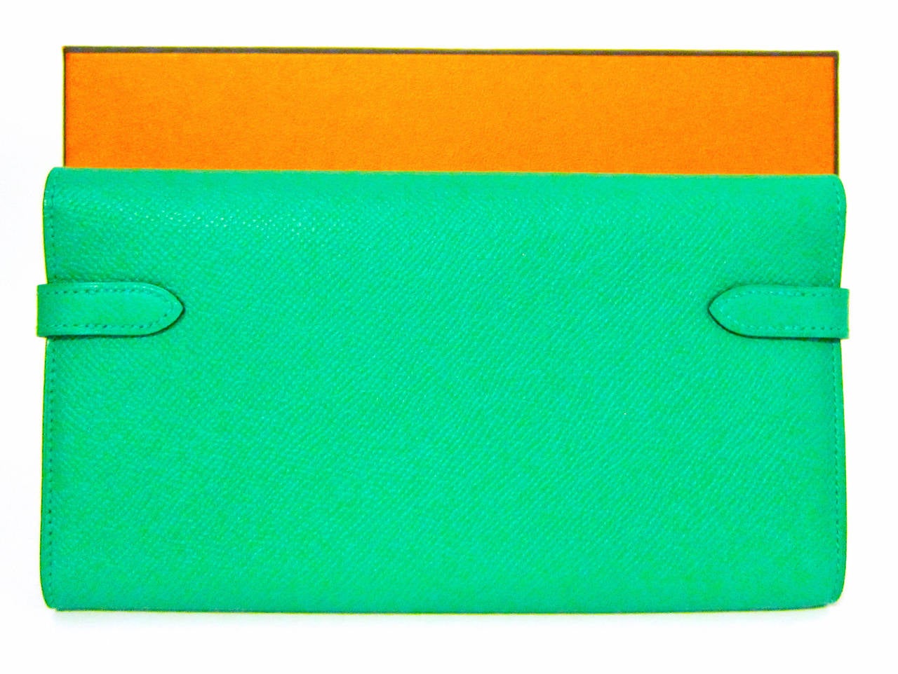 Hermes Bambou Epsom Kelly Wallet with Gold Hardware

Brand New in Box.  Store fresh.  
Comes with protective felt cover, Hermes box, and Hermes ribbon.  
Very desirable and rare color, leather, hardware combination
Bright Bambou green color