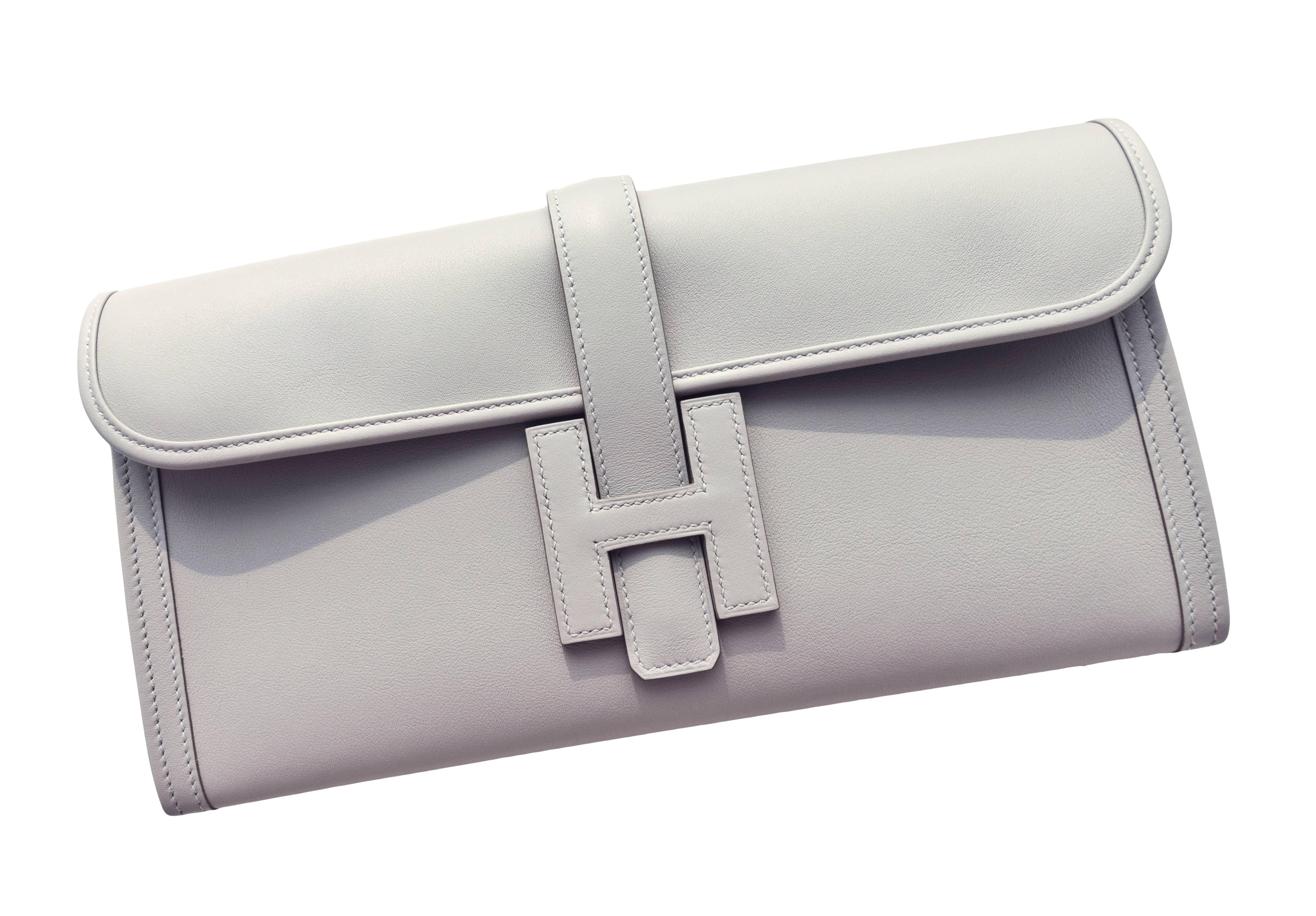 Hermes Gris Perle Light Pearl Grey Jige Elan Clutch 29cm Elegant
Perfect Gift! Brand New in Box
Pristine condition.  2016 store fresh bag with interior X stamp.
Comes in full set with Hermes dust bag, Hermes ribbon, and Hermes box.
Gris Perle or