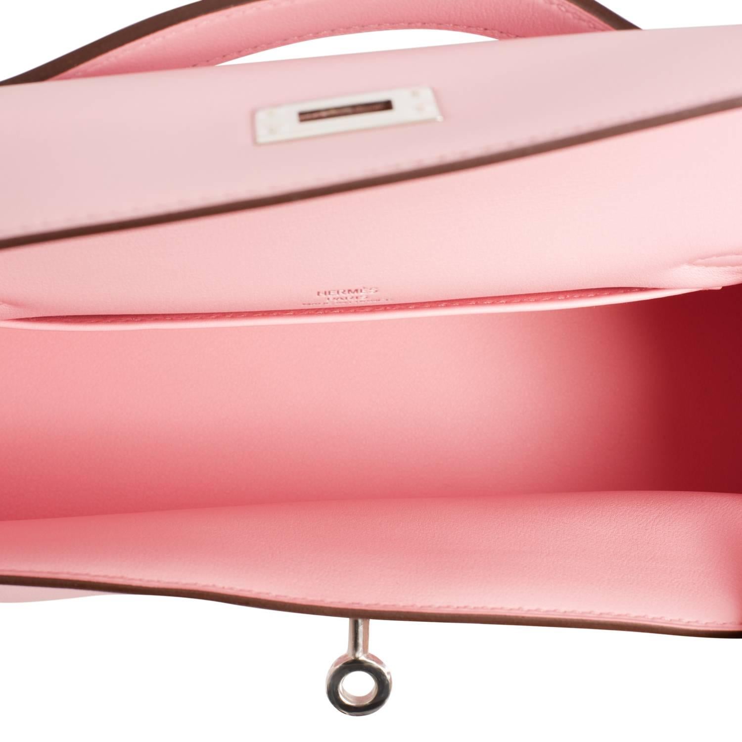 Hermes Rose Sakura Kelly Pochette Cut Clutch Bag Swift Palladium Hardware In New Condition In New York, NY