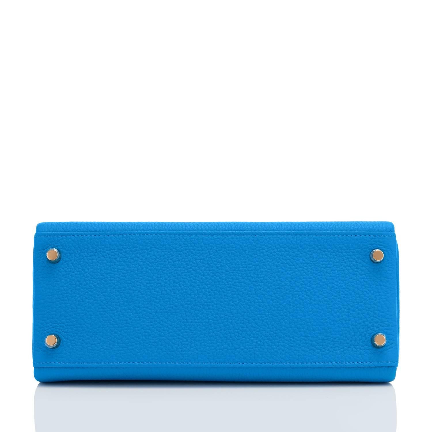 Hermes Blue Zanzibar 28cm Kelly Togo Gold Hardware Summer! In New Condition In New York, NY