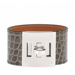 Hermes Gris Tourterelle Shiny Alligator Kelly Dog Leather Cuff Bracelet