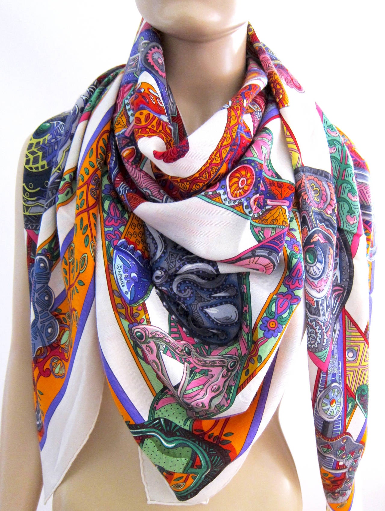 Hermes Le Songe de la Licorne Blanc Iris Rose Cashmere Silk Shawl
Blanc / Iris / Rose Colorway
Masterpiece by Annie Faivre featuring all of Hermes' best colors for spring.
One of our most successful shawls of all time
Sold out now!
Brand New,