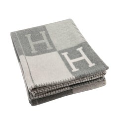 Hermes Avalon Merino Wool Cashmere Throw Blanket Ecru Light Gray
