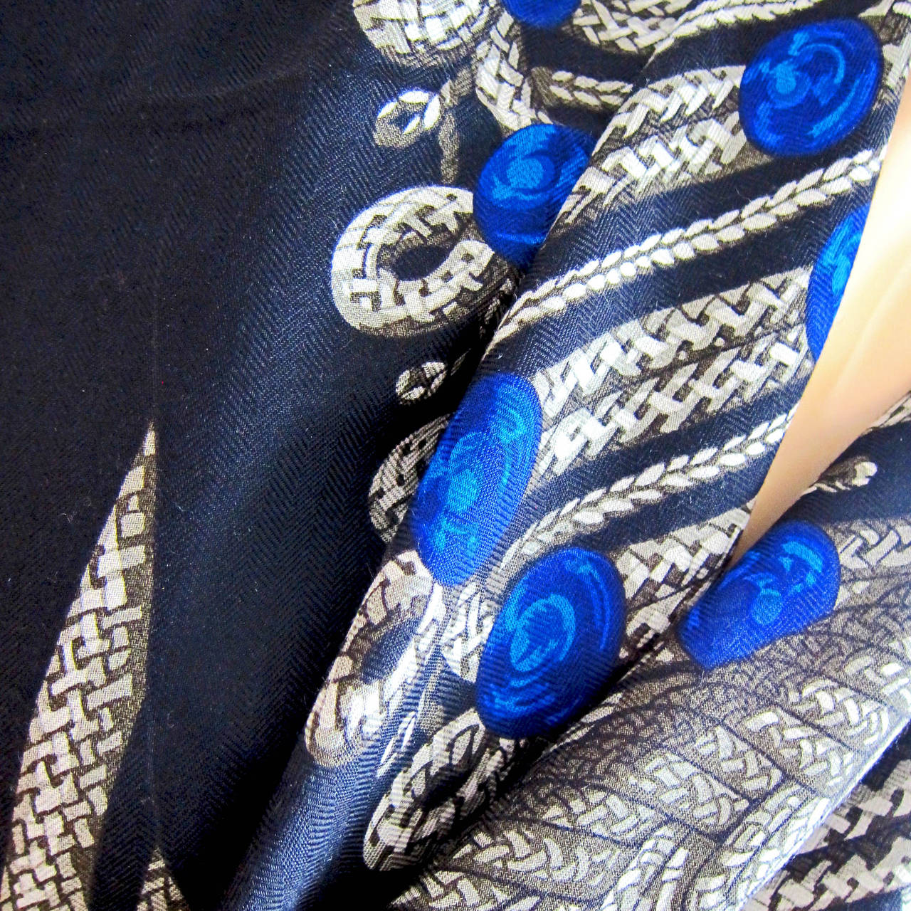 Women's or Men's Hermes Brandebourgs Black Blue Cashmere Silk Shawl GM 140cm Amaze
