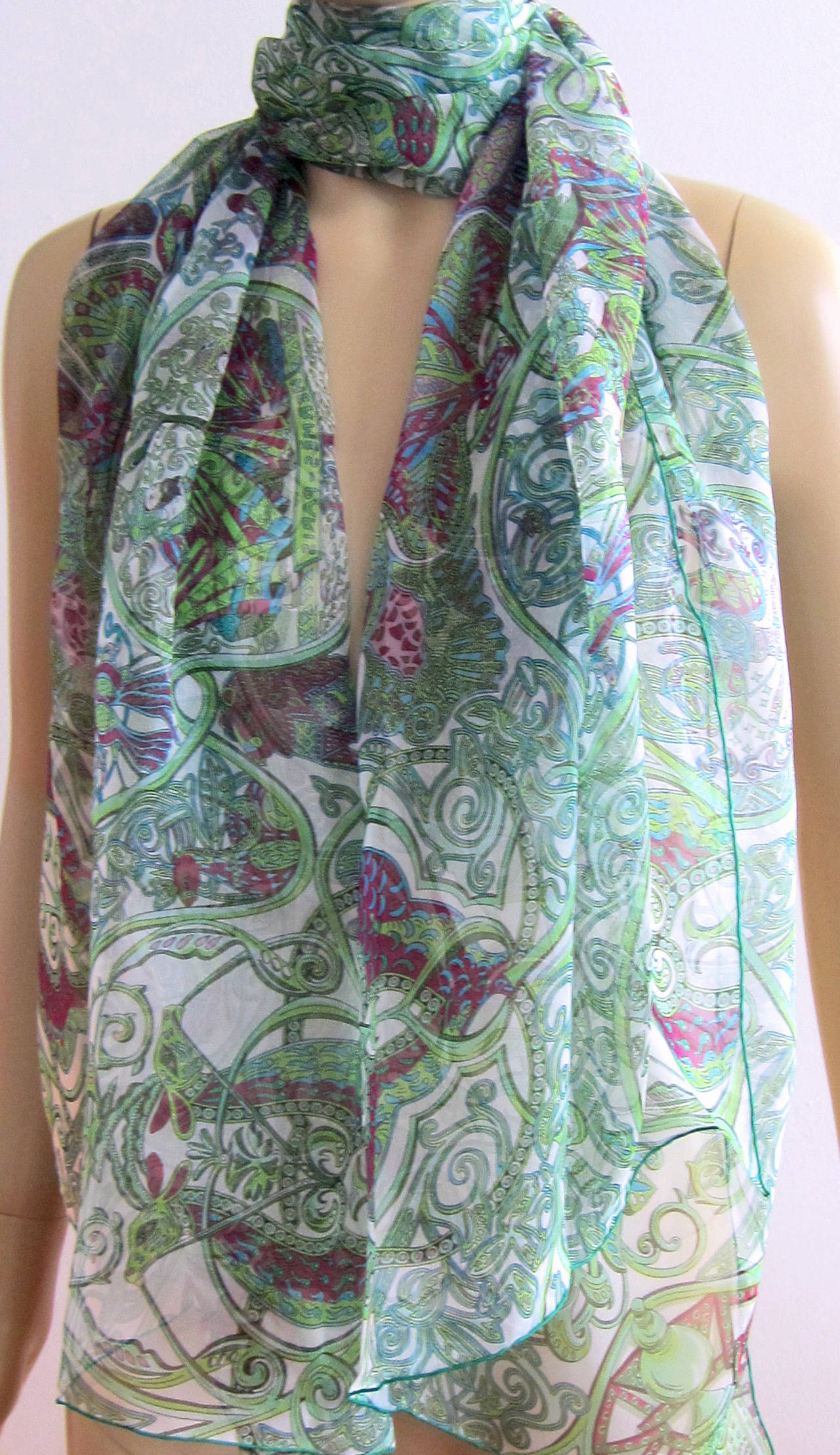 Hermes La Charmante aux Animaux Mousseline Stole