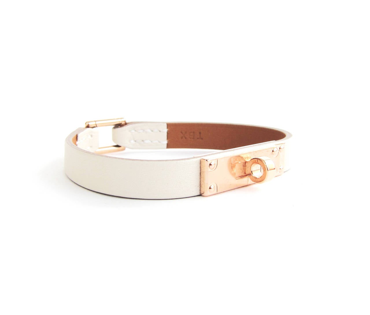Hermes Craie Swift Rose Gold Micro Kelly Leather Bracelet Small 
Brand New in Box Coming with Hermes velvet pouch, box and ribbon 
SOLD OUT! Latest IMPOSSIBLE TO FIND *ROSE Gold* series release
Craie (chalk) leather with Rose Gold is a divine and