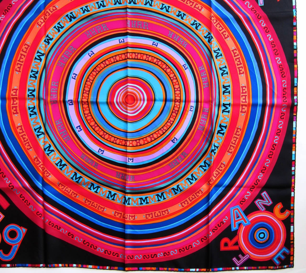 Hermes Black Multi-Color Tohu Bohu Silk Carre Scarf 90cm Grail

Famous Tohu Bohu design by artist Claudia Stuhlhofer-Mayr
References Hermes Paris flagship at 24 Faubourg
Fabulous and lively grail silk scarf 
Spelling out Hermes in vibrant