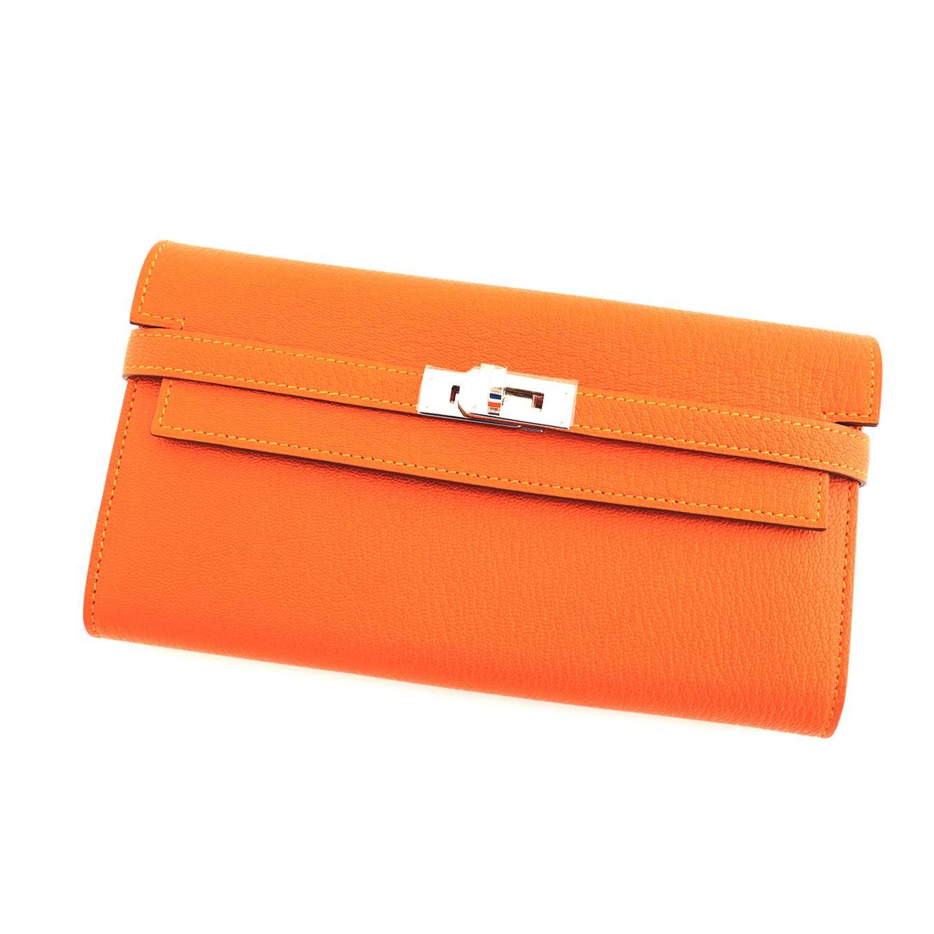 Women's Hermes Feu Orange Kelly Wallet Chevre Palladium PHW Clutch Bag Iconic