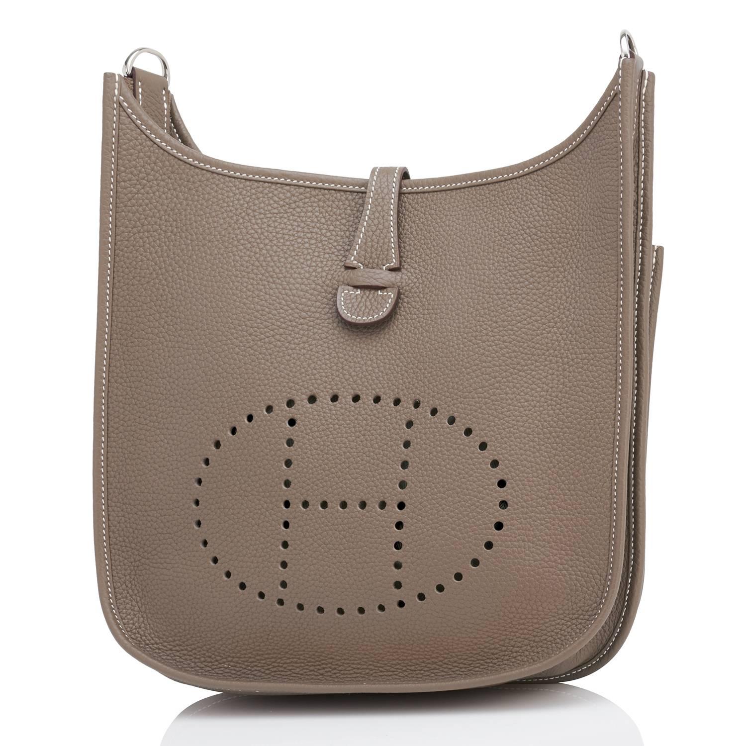 Hermes Etoupe Evelyne PM 29cm Taupe Messenger Shoulder Bag
Brand New in Box.  Store Fresh.  Pristine Condition.
Perfect gift!  Comes with canvas shoulder strap, sleepers, and Hermes box.
The ideal summer (and year-round) functional bag perfect for