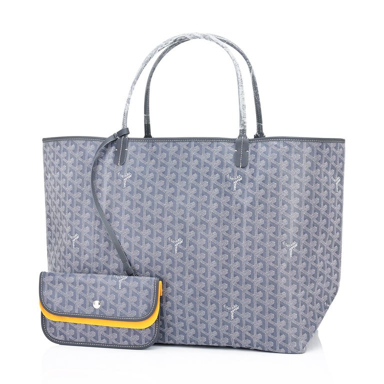 Goyard Grey St Louis Gm Chevron Tote Bag At 1stdibs Goyard Grey St Louis Gm Chevron Tote Bag Brand New Fresh Pristine Condition