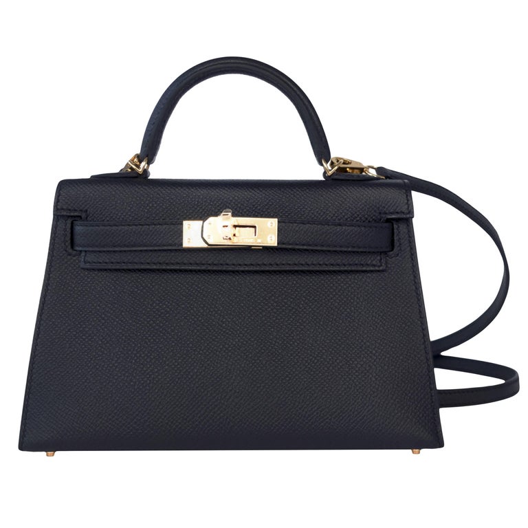 Hermes Kelly 20cm Black Limited Edition VIP Epsom Gold Shoulder 4-Way Bag  at 1stDibs