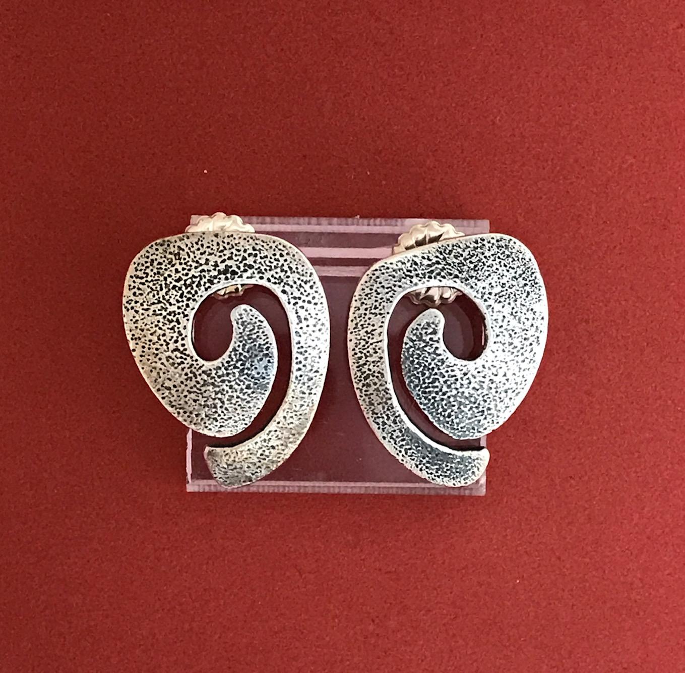Contemporary Swirls, silver post earrings Melanie Yazzie spiral Navajo contemporary new For Sale