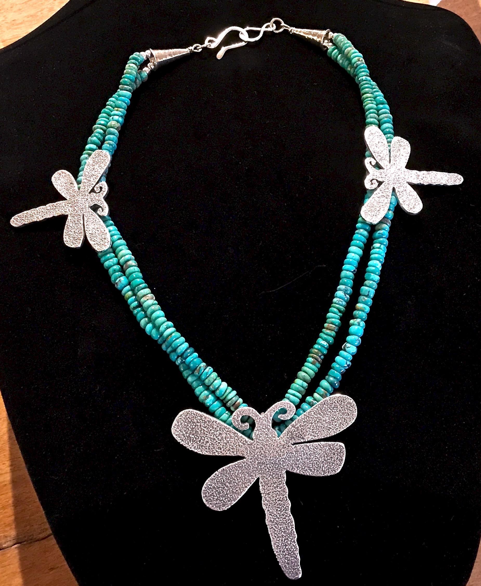Contemporaneo Collana Dragonfly, argento fuso, turchese Kingman, perline, Navajo, design d'artista in vendita