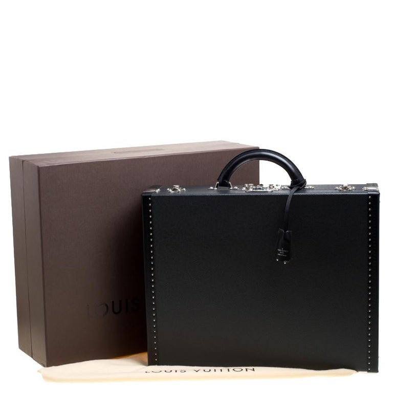 Louis Vuitton President briefcase in black taiga leather, RvceShops  Revival