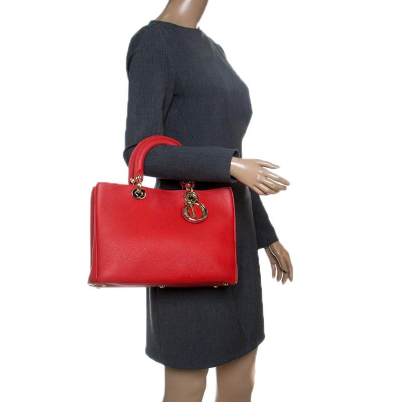 Dior Red Leather Medium Diorissimo Shopper Tote In Good Condition In Dubai, Al Qouz 2